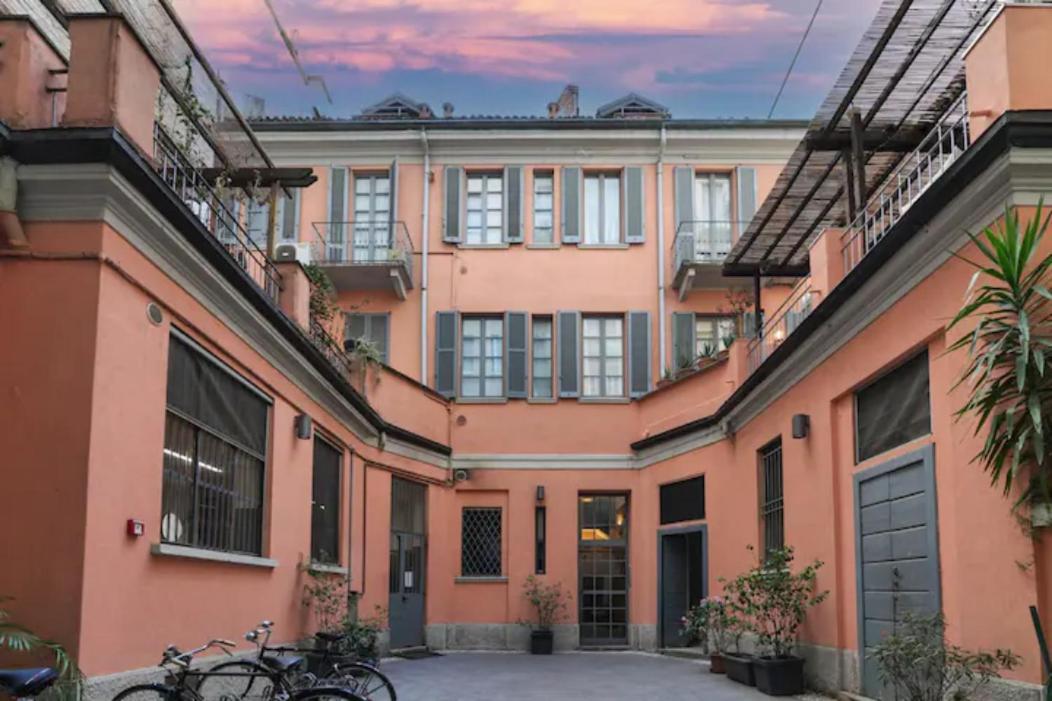Charming San Babila Apt. Milán Exterior foto