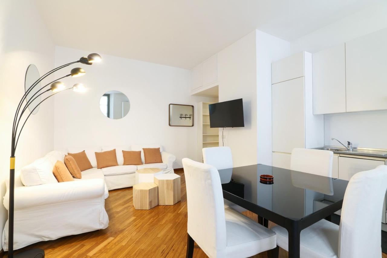 Charming San Babila Apt. Milán Exterior foto